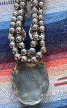 Load image into Gallery viewer, Nickel Howlite & Coral Block Statement Necklace