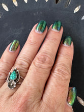 Load image into Gallery viewer, Flower Carved Feather Turquoise Ring

