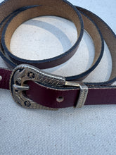 Load image into Gallery viewer, Vintage Thin Leather Belt

