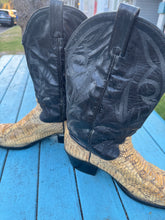 Load image into Gallery viewer, Vintage Snakeskin Cowboy Boots
