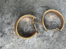 Load image into Gallery viewer, Vintage 14K Yellow Gold Diamond Cut Hoop Earrings
