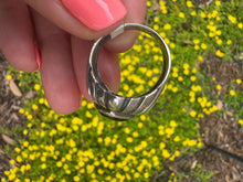 Load image into Gallery viewer, Onyx Heart  Ring
