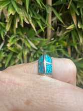 Load image into Gallery viewer, Crushed Turquoise Raised Middle Ring
