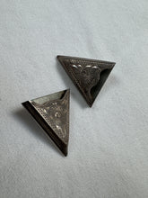 Load image into Gallery viewer, Sterling Silver Overlay Embossed Collar Tips
