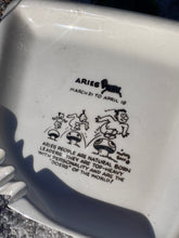 Load image into Gallery viewer, Aries People Ceramic Ashtry
