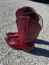 Load image into Gallery viewer, Wrangler Red Western Boots

