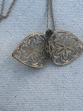 Load image into Gallery viewer, Heart Goldtone Locket Necklace
