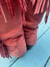 Load image into Gallery viewer, Cowboy Fringe Red Leather Boots
