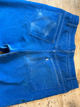 Load image into Gallery viewer, Blue Levis Corduroy Pants- Mens Size 36
