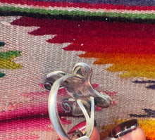 Load image into Gallery viewer, Crushed Stones Butterfly Pawn Ring
