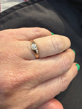 Load image into Gallery viewer, Diamond Heart 14k Gold Ring
