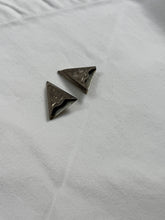 Load image into Gallery viewer, Sterling Silver Overlay Embossed Collar Tips
