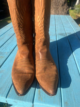 Load image into Gallery viewer, Guess Brown Western Boots ~Womens 11
