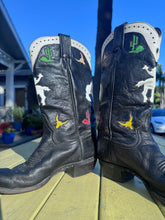 Load image into Gallery viewer, Vintage LARRY MAHAN RODEO CACTUS BLACK COWGIRL COWBOY WESTERN BOOTS- 8
