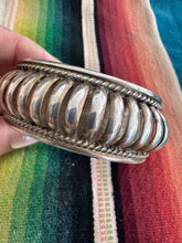 Load image into Gallery viewer, Navajo Priscilla Apacheto Sterling Silver Ribbed Cuff Bracelet
