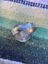 Load image into Gallery viewer, Skull with Turquoise Goggles Ring
