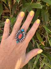 Load image into Gallery viewer, Vintage Coral Middle Turquoise Ring
