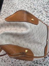 Load image into Gallery viewer, Vintage GUCCI Handle Black Purse Bag
