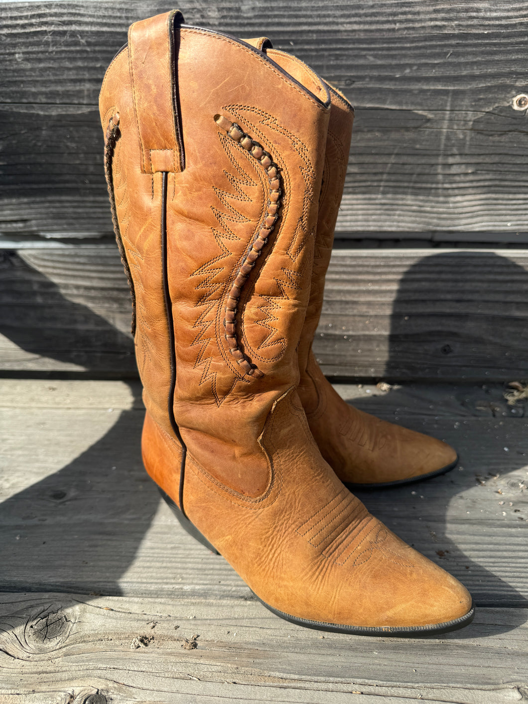 Twisted Leather Sides Cowboy Boots ~Size 7