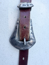 Load image into Gallery viewer, Classic Silver Buckle Brown Leather Belt
