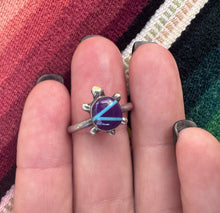 Load image into Gallery viewer, Turtle Zigzag Ring
