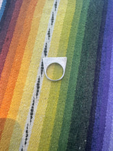 Load image into Gallery viewer, Vintage Sterling Avant Garde Square Bar Ring
