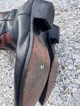 Load image into Gallery viewer, Cowboy Black/Brown Leather Boots
