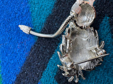 Load image into Gallery viewer, Lion Pendant Brooch
