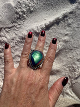 Load image into Gallery viewer, Large Druzy Quartz Ring

