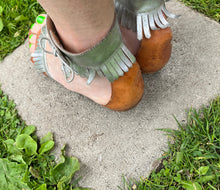 Load image into Gallery viewer, Vintage Western Fridge Heels
