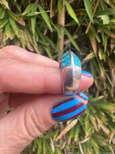 Load image into Gallery viewer, Crushed Turquoise Raised Middle Ring
