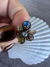 Load image into Gallery viewer, Vintage 10K Gold Gemstone Heirloom Ring -Size 5.5

