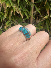 Load image into Gallery viewer, Crushed Turquoise Raised Middle Ring
