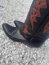 Load image into Gallery viewer, Cowboy Black/Brown Leather Boots
