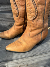 Load image into Gallery viewer, Twisted Leather Sides Cowboy Boots ~Size 7
