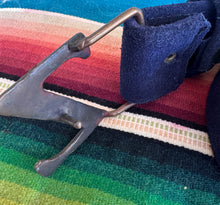 Load image into Gallery viewer, Vintage 1970's Z Suede Belt

