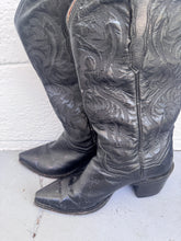 Load image into Gallery viewer, Cowboy Black Leather Boots
