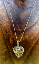 Load image into Gallery viewer, Heart Goldtone Locket Necklace
