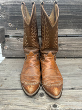 Load image into Gallery viewer, Tony Lama Cowboy Boots ~Mens Size 8
