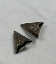 Load image into Gallery viewer, Sterling Silver Overlay Embossed Collar Tips
