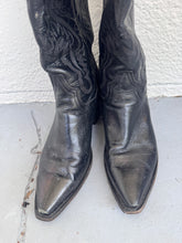 Load image into Gallery viewer, Cowboy Black Leather Boots

