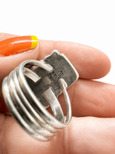Load image into Gallery viewer, Vintage Sterling Silver Lapis Lazuli Statement Ring
