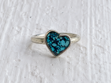 Load image into Gallery viewer, Vintage Crushed Turquoise Ring
