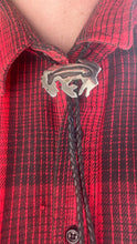 Load image into Gallery viewer, Horse Heart Line Bolo Tie Necklace
