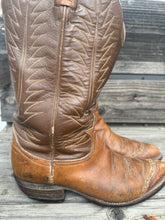 Load image into Gallery viewer, Tony Lama Cowboy Boots ~Mens Size 8
