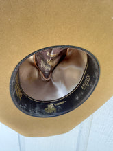 Load image into Gallery viewer, America Eagle Outfiitters Stagecoach
