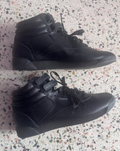 Load image into Gallery viewer, Reebok High Tops Shoes
