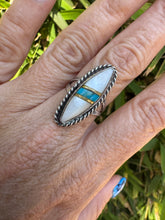Load image into Gallery viewer, Vintage Mother of Pearl Turquoise Stripe Ring

