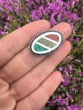 Load image into Gallery viewer, Vintage Mother of Pearl Crushed Stone Ring
