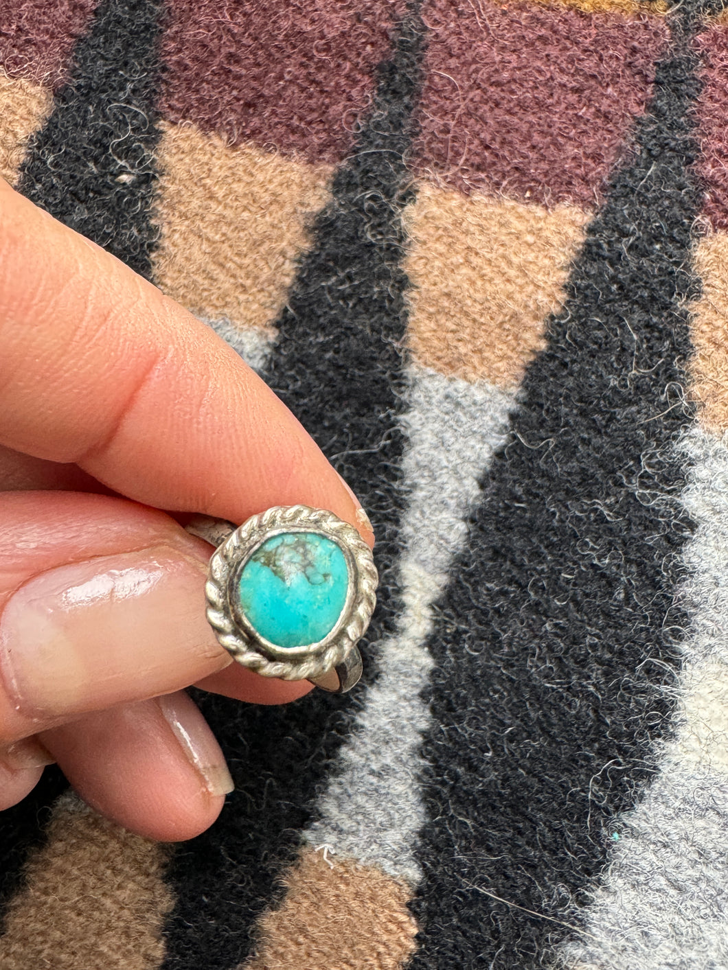 1970s Classic Turquoise Stone Ring